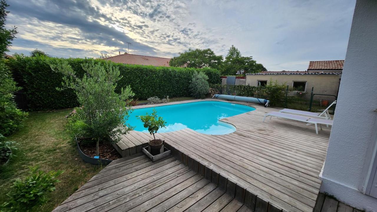 Gite Cosy Entre Bordeaux Et Lacanau Sainte-Helene  Exterior foto